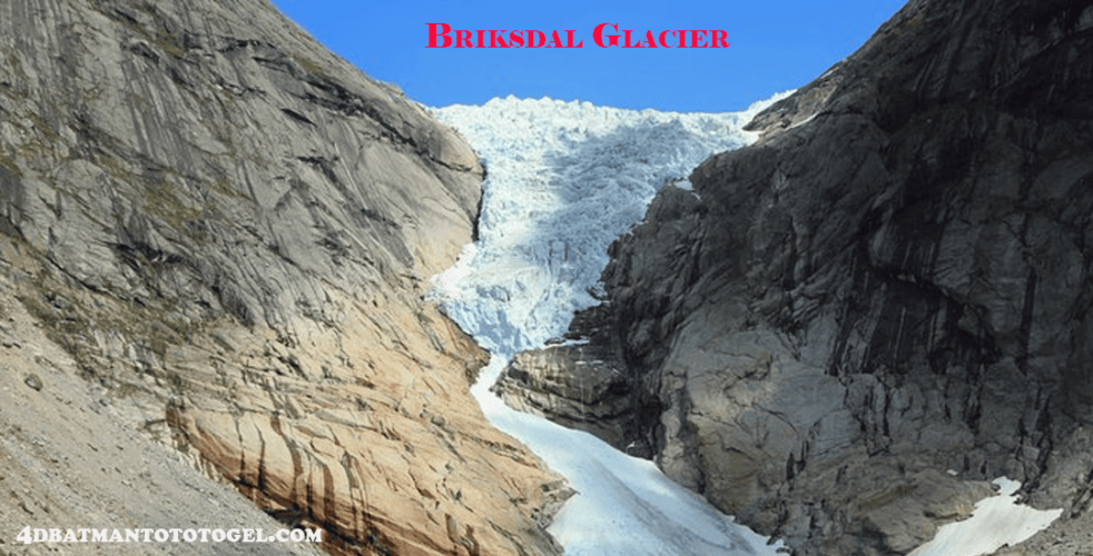 Briksdal Glacier
